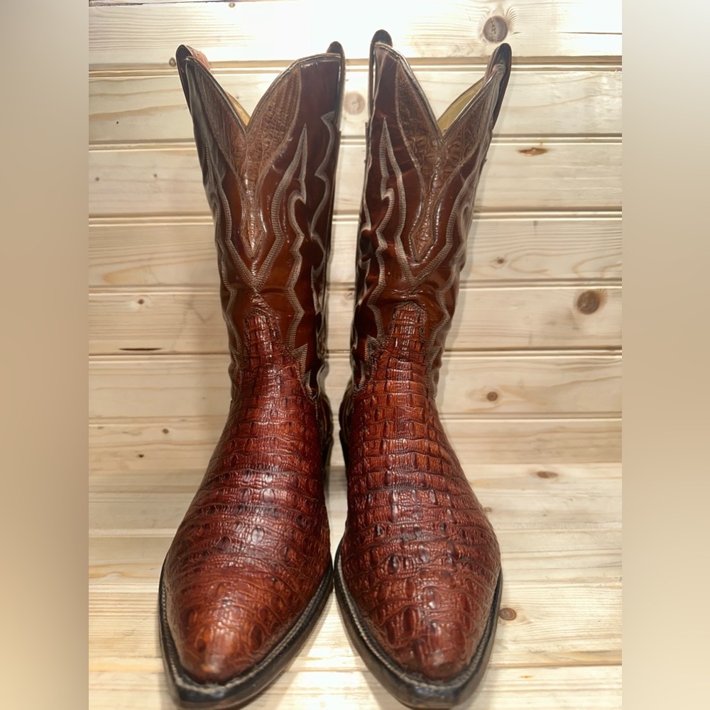 SOLD!!!!! Tony lama Pre-ban Hornback lizard cowboy boots size 10.5 C